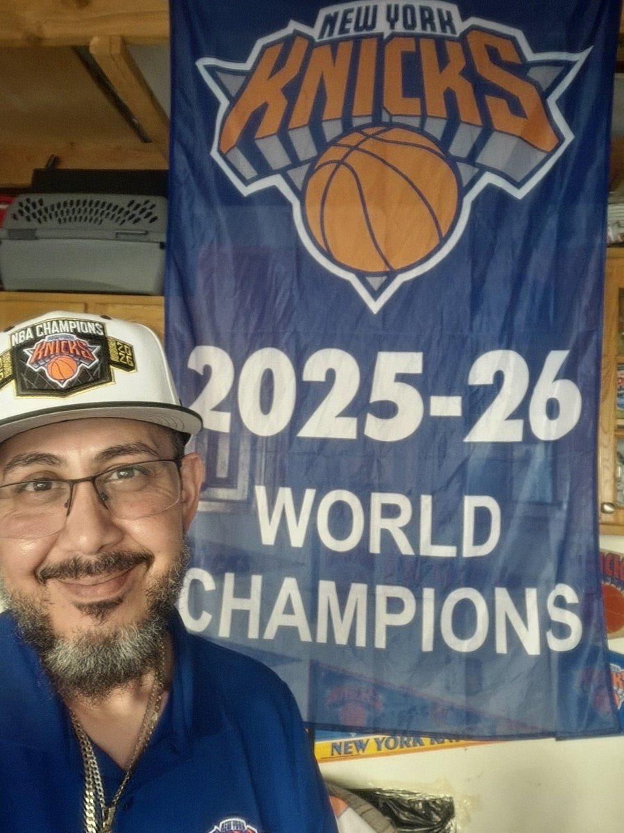 KnickerbockerAv's tweet photo. @dinardodp @djviggi @HalfZilla718 @riaadadon_ @NYK_Mentality85 @NY1FANBONEZ @DarrellColema20 @mjgranger1 @ALmaticNY @ChefJNYK @_the6thman @CanesEagles1 Good Afternoon Gentlemen https://t.co/K4IjMqhiL2