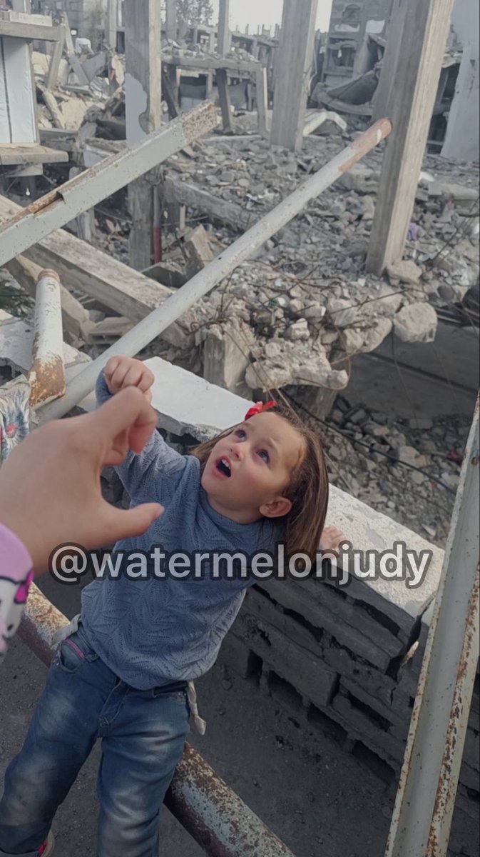 watermelonjudy's tweet photo. My niece has suffered great tragedy, unimaginable loss.
At her age she has to cope with the dweth of her friends from kindergarten, teachers and her family.
Food and safety is all she craves for.
Please help us🥺🙏

Chuffed
https://t.co/Gk773euLE2

PayPal
https://t.co/TJWuCtZPOn https://t.co/HukCw21upI