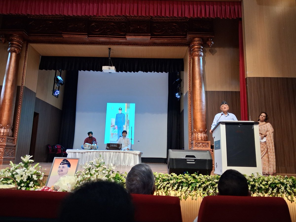PraveenDavar's tweet photo. Participated in the Prayer meeting of Lt Gen MM Lakhera in Dehradun this eve. Reminded the audience,mainly mil veterans, of Gen Lakhera's contribution to #OROP and #ECHS. Read the msg of CPP leader #SoniaGandhi which was highly appreciated by the veterans. https://t.co/d1tqH9S4pn
