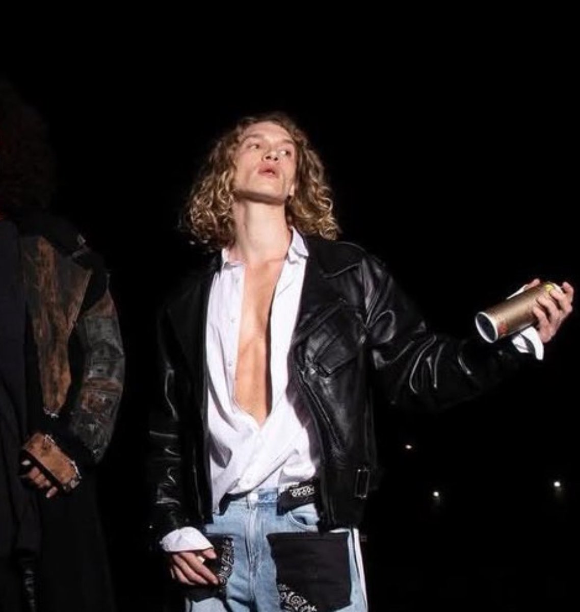 livshollanov's tweet photo. his model era with that hair was something btw https://t.co/jyTbEwPQyI