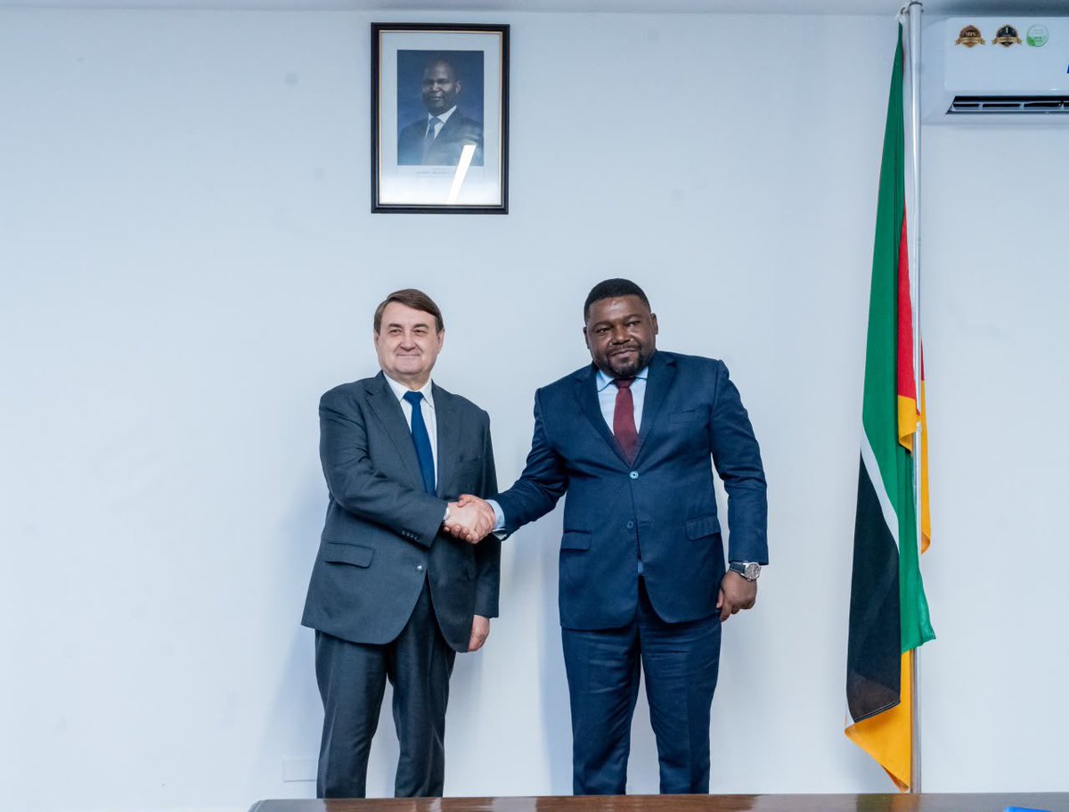 basiliomuhate's tweet photo. Recebi Igor Levitin, Conselheiro do Presidente da Federação da Rússia, para aprofundarmos a cooperação em investimento, logística, transportes, indústria e comércio.

O futuro constrói-se com parcerias estratégicas que geram emprego, fortalecem a economia e criam oportunidades para os moçambicanos.

🇲🇿🤝🇷🇺

#Mozambique #Investment #EconomicDiplomacy #Industrialization #Africa #MadeInMozambique