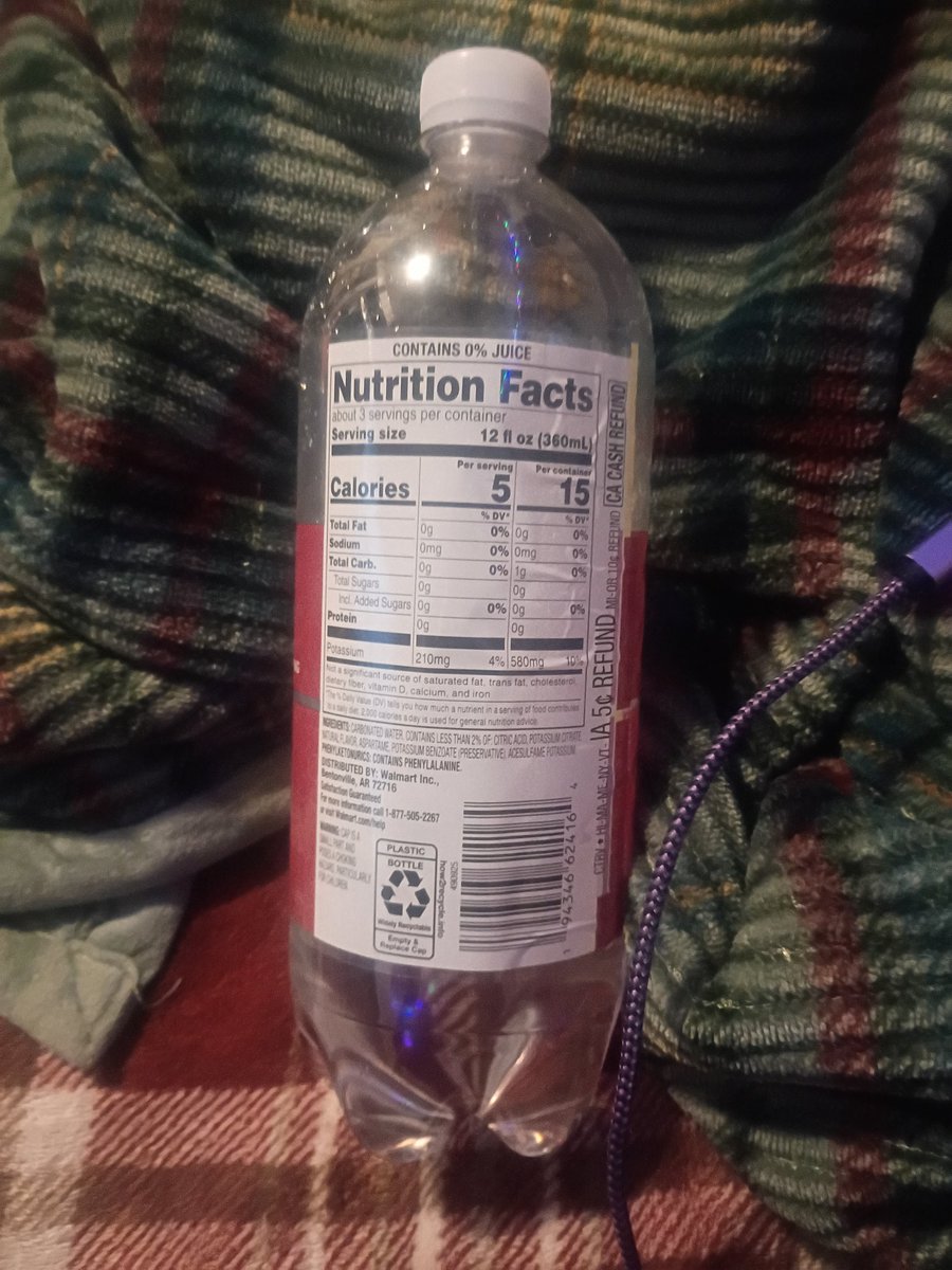 centipedesystem's tweet photo. If you're looking for low calorie drinks that are good and cheap id recommend these!! They are only like $1.00 at Walmart and are pretty big bottles. 
#edtwtㅤ #shedtwt https://t.co/7ORBJxsERP