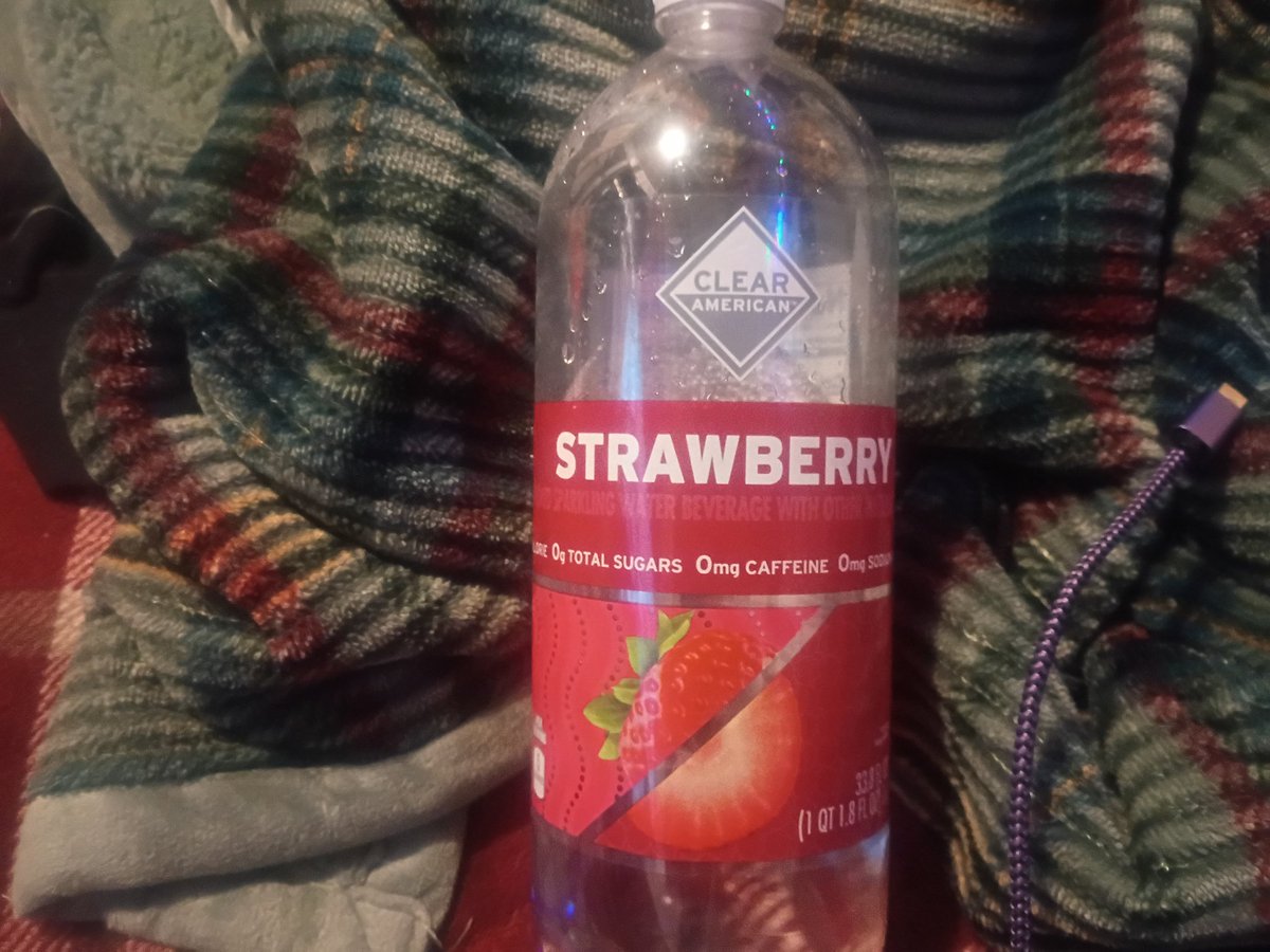 centipedesystem's tweet photo. If you're looking for low calorie drinks that are good and cheap id recommend these!! They are only like $1.00 at Walmart and are pretty big bottles. 
#edtwtㅤ #shedtwt https://t.co/7ORBJxsERP