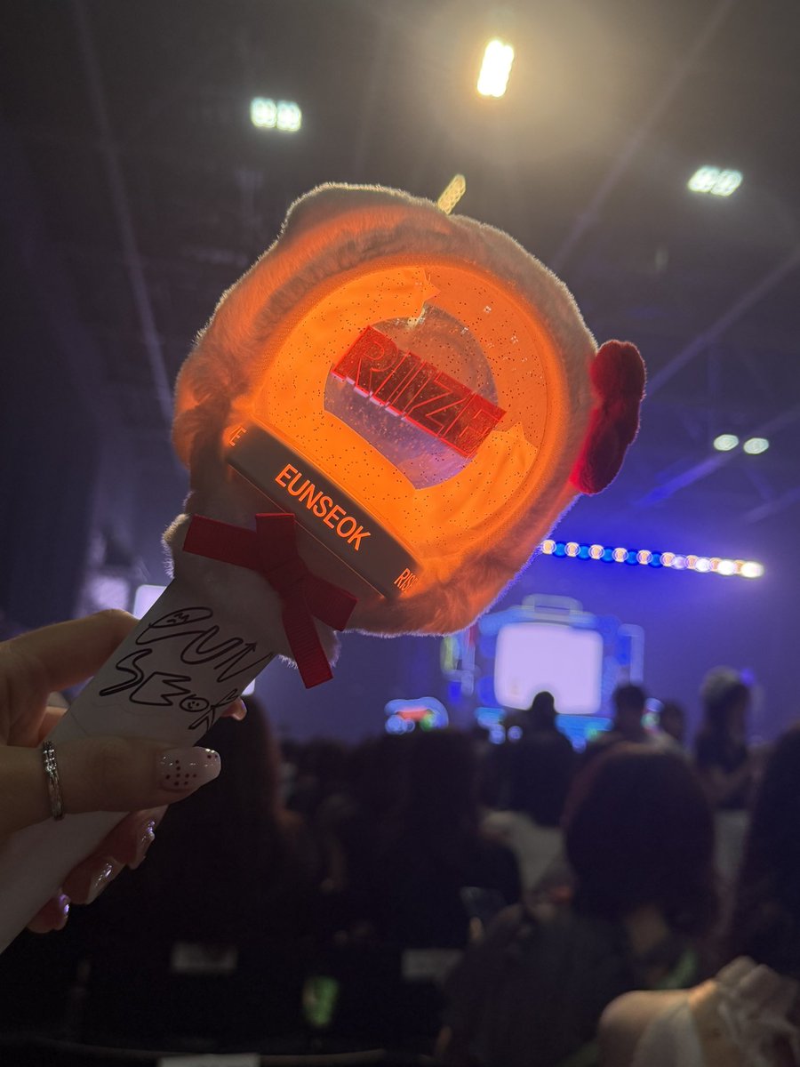 ilikeses's tweet photo. 팬미팅 또하자♡ ♡ 
은석사랑해요 ♡ ♡ https://t.co/aOlDODeO4N