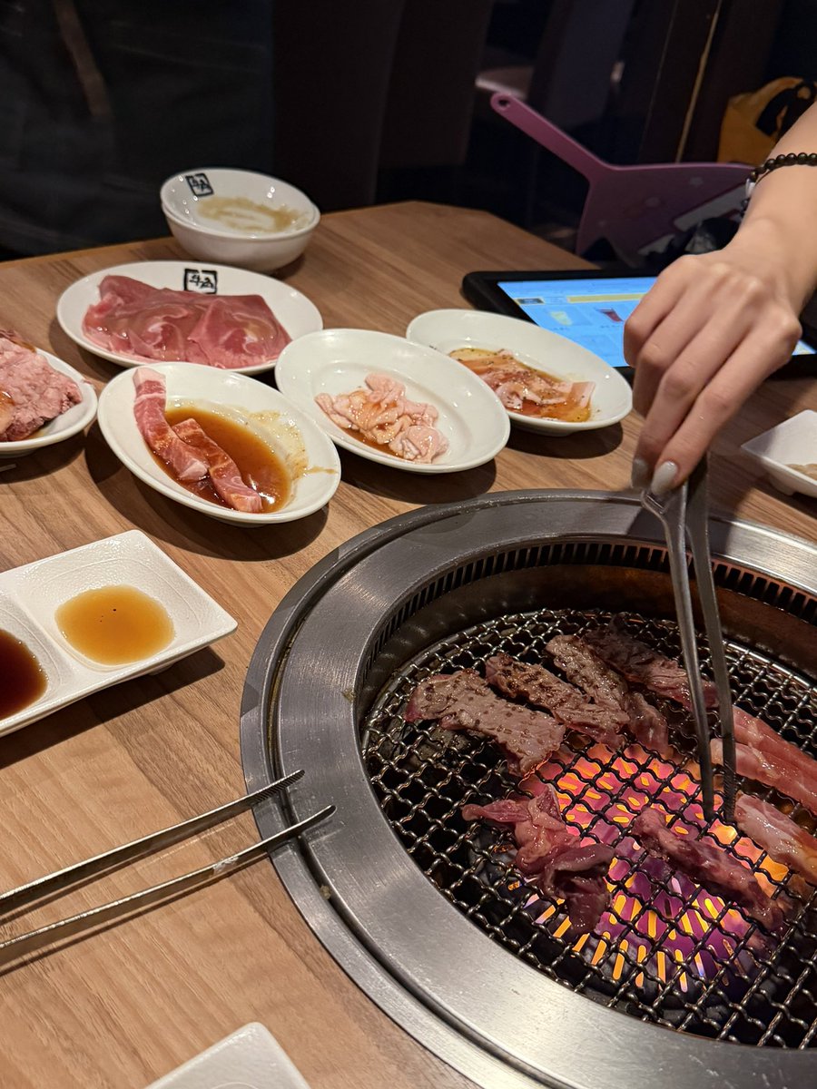 ilikeses's tweet photo. 팬미팅 또하자♡ ♡ 
은석사랑해요 ♡ ♡ https://t.co/aOlDODeO4N