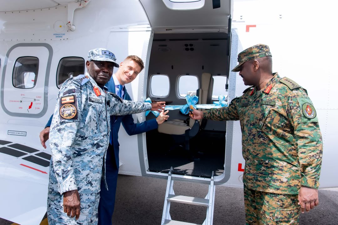 LillianAber's tweet photo. Proud moment for Uganda! 
Gen @mkainerugaba commissioning new Let 410 fleet marks another milestone in strengthening our national defence capabilities. From air ambulances to paratrooper platforms.
The young people are extremely proud of you. https://t.co/eZudWuQahg