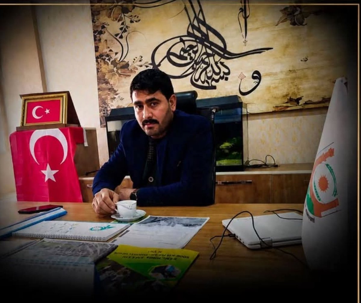 MHPEyyubiye's tweet photo. Teşekkürlerimizle...
 İlçe Başkanımız Sayın (Hacı keser'in) ailesinin bu acılı gününde; cenaze merasimine katılan, taziyemize gelerek acımızı paylaşan, telefonla ve sosyal medya aracılığıyla başsağlığı dileklerini ileten tüm devlet büyüklerimize, parti teşkilatımıza dava arkadaşlarımıza değerli dostlarimıza ve Şanlıurfalı hemşehrilerimize şahsımız ve teşkilatımız adına teşekkür ederiz. @eczosmanmutlu @Sanliurfa_MHP @Hacikeserr