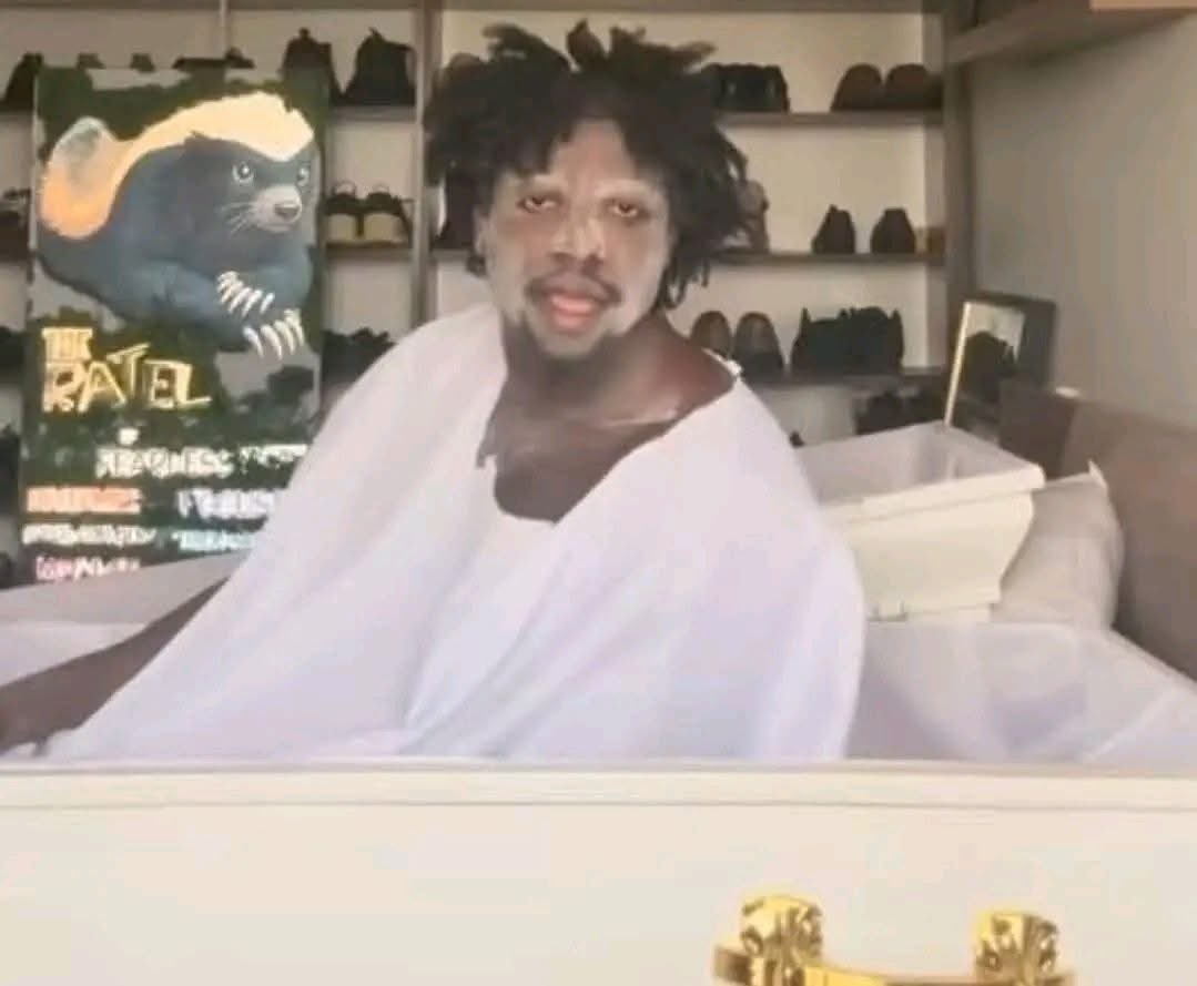 Hopejohnsonj's tweet photo. @Ibemumu1 Why did you rode him like that do you want to kee him?😁😂😂😂 https://t.co/3xm4tuk0Uu
