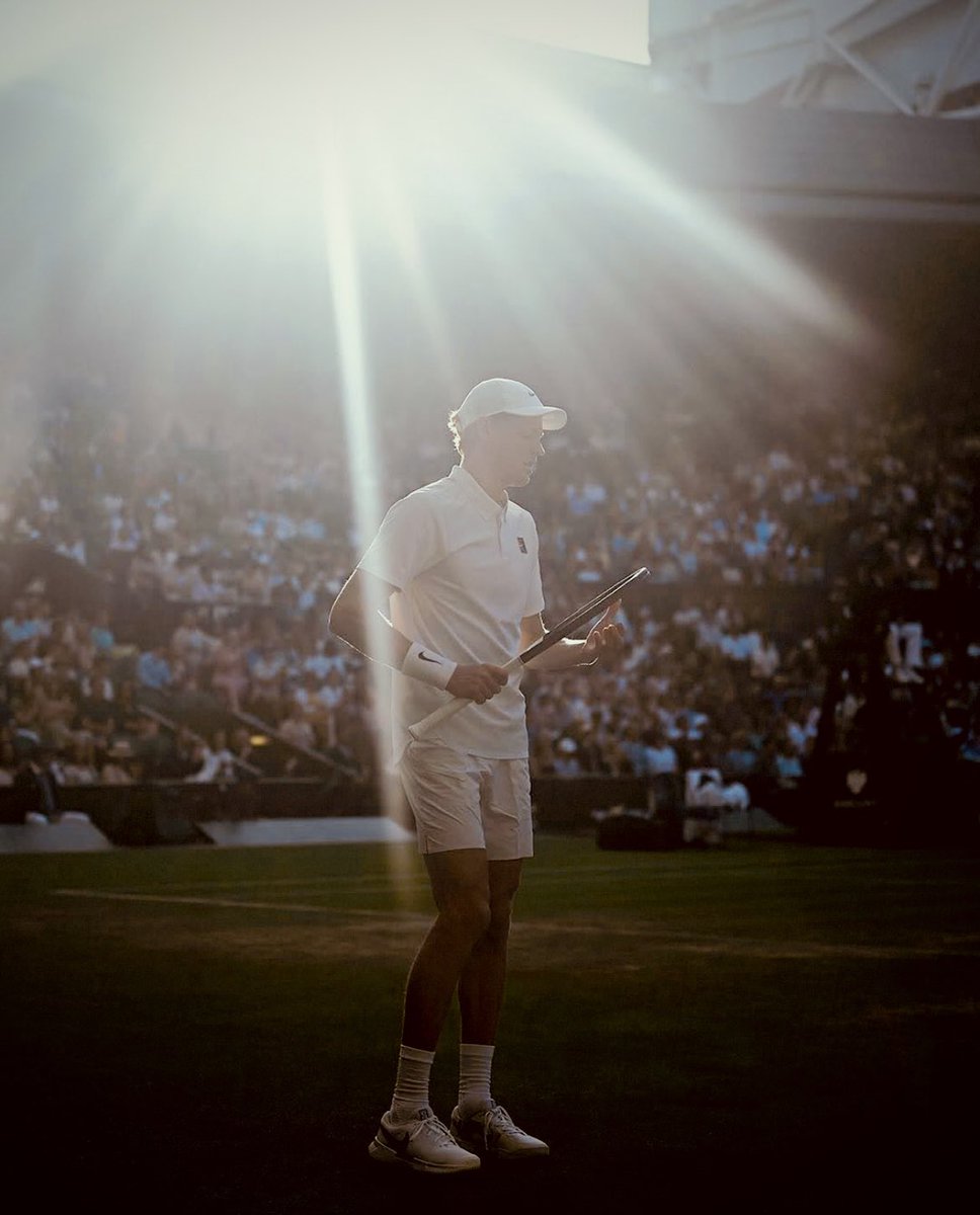 EsseGi567's tweet photo. #Sinner programma il suo tennis in una maniera maniacale e ce lo ha dimostrato questa settiman.Negli ultimi mesi ha provato perché sia il num1 del mondo con larga distanza da tutti tranne 1.Gli altri devono temere l'incontro con lui non il contrario come pensate qui sopra spesso https://t.co/Wc7yLSyE0Y
