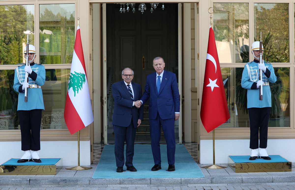 trpresidency's tweet photo. President @RTErdogan met with Prime Minister Nawaf Salam of Lebanon, who is paying a visit to Türkiye, during working dinner at Vahdettin Mansion in Istanbul. https://t.co/R8FQ5iNXLZ