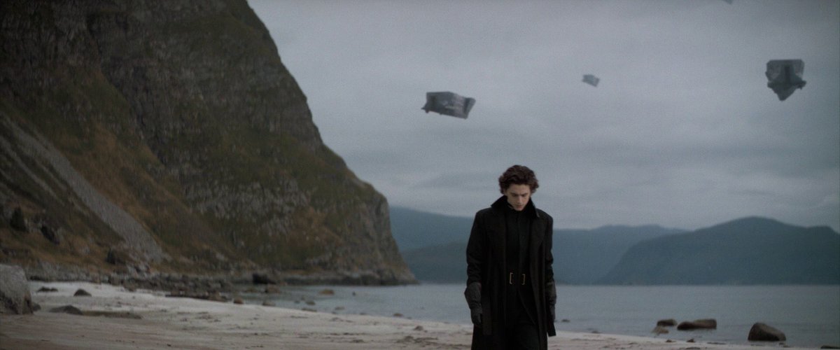 cosmictylxr's tweet photo. Dune: Part One slander is so tiring bro

it’s whole goal was to setup the universe and the second film; it does that perfectly.

it’s ending is great, the harkonenn surprise attack is beautifully executed, what more could you want? https://t.co/Oxfguzg2n8
