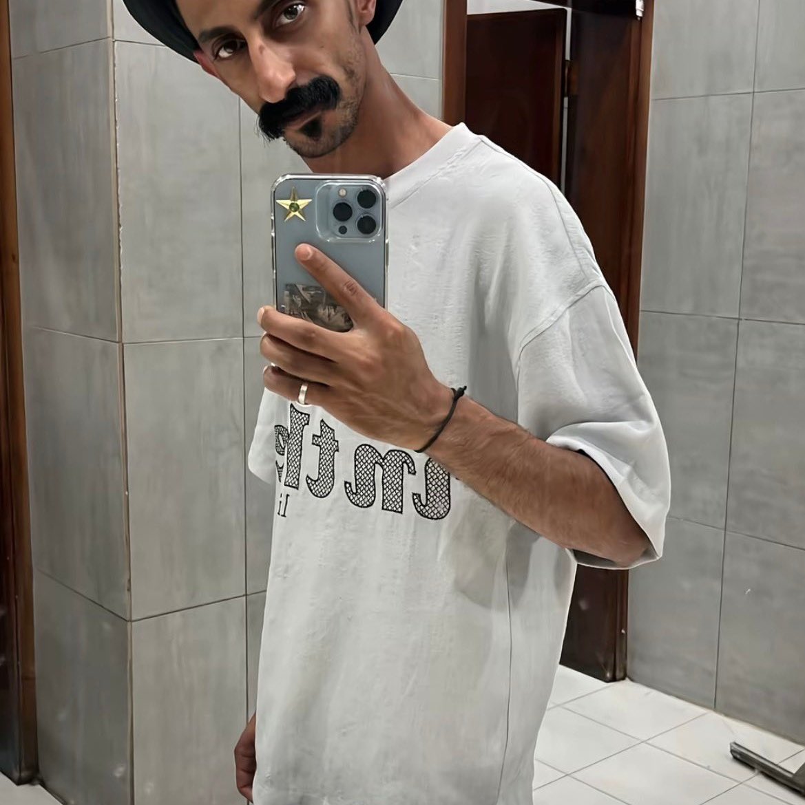 oseaasn's tweet photo. فقيده ياشبيه الغالي😢 @FKPRXX https://t.co/SEgSkDmo3N