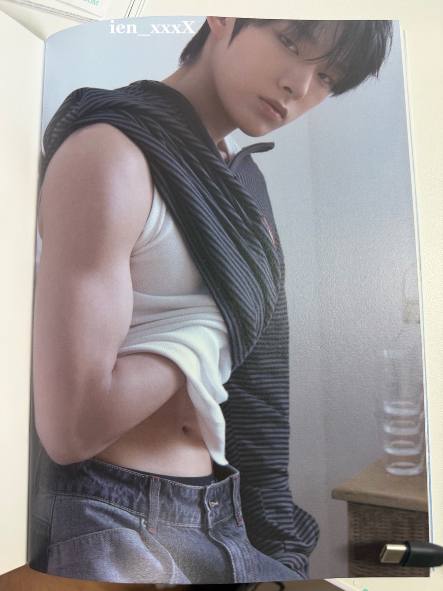 ien_xxxX's tweet photo. Sharing is caring 😉

#STEVEN #스티븐 #AHOF    #아홉 https://t.co/NXrUHx7D1N
