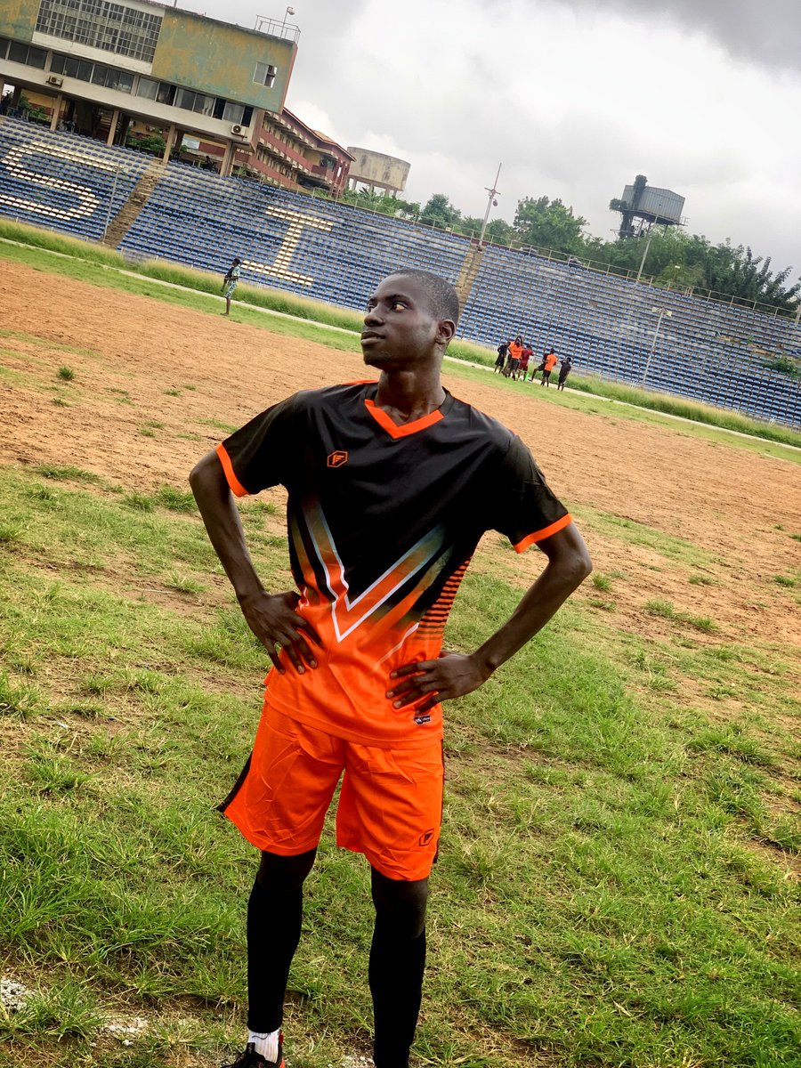 JohnOlabode6's tweet photo. Matchday ✅✔️
#FootballPlayer #fyp #Football #RoadToPro https://t.co/tCgL5M7I0L