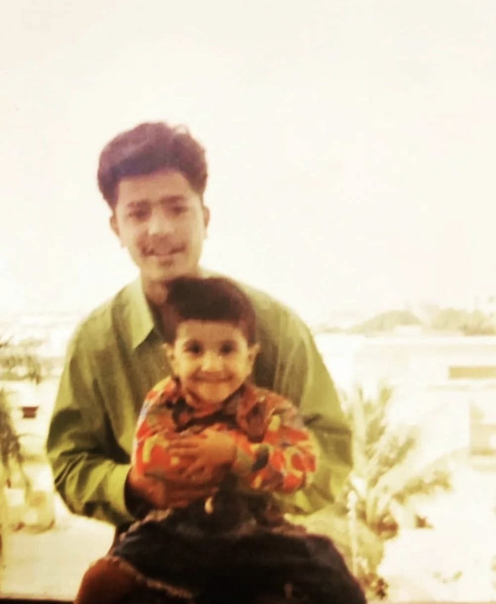 turgutbey1122's tweet photo. - just see him !! Haha. Little one😂❤️
Ma Sha Allah 

#HBDFerozeKhan
#FerozeKhan https://t.co/bRhNXfjKnE
