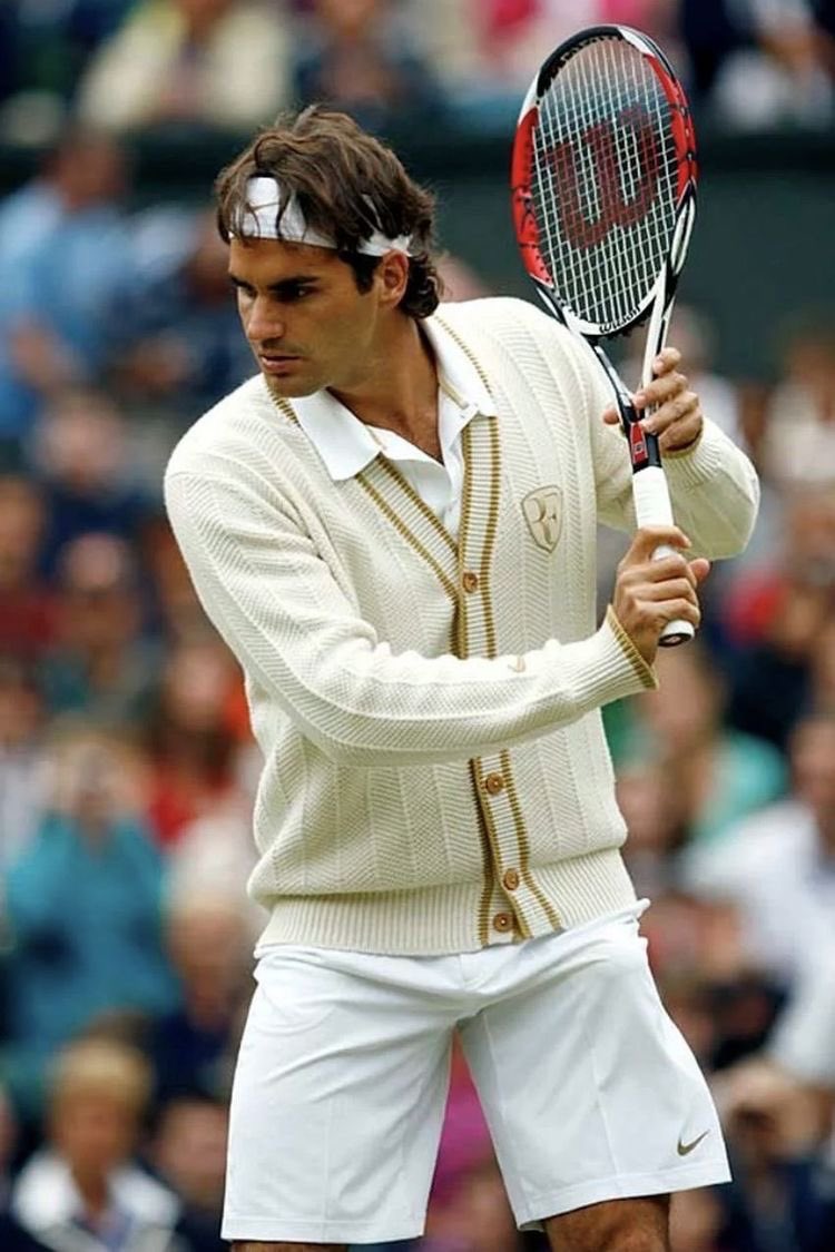 the_moon2050's tweet photo. #ويمبلدون ملك ويمبلدون 🐐🐐🐐❤️ #Wimbledon https://t.co/0iGbvNAI7x