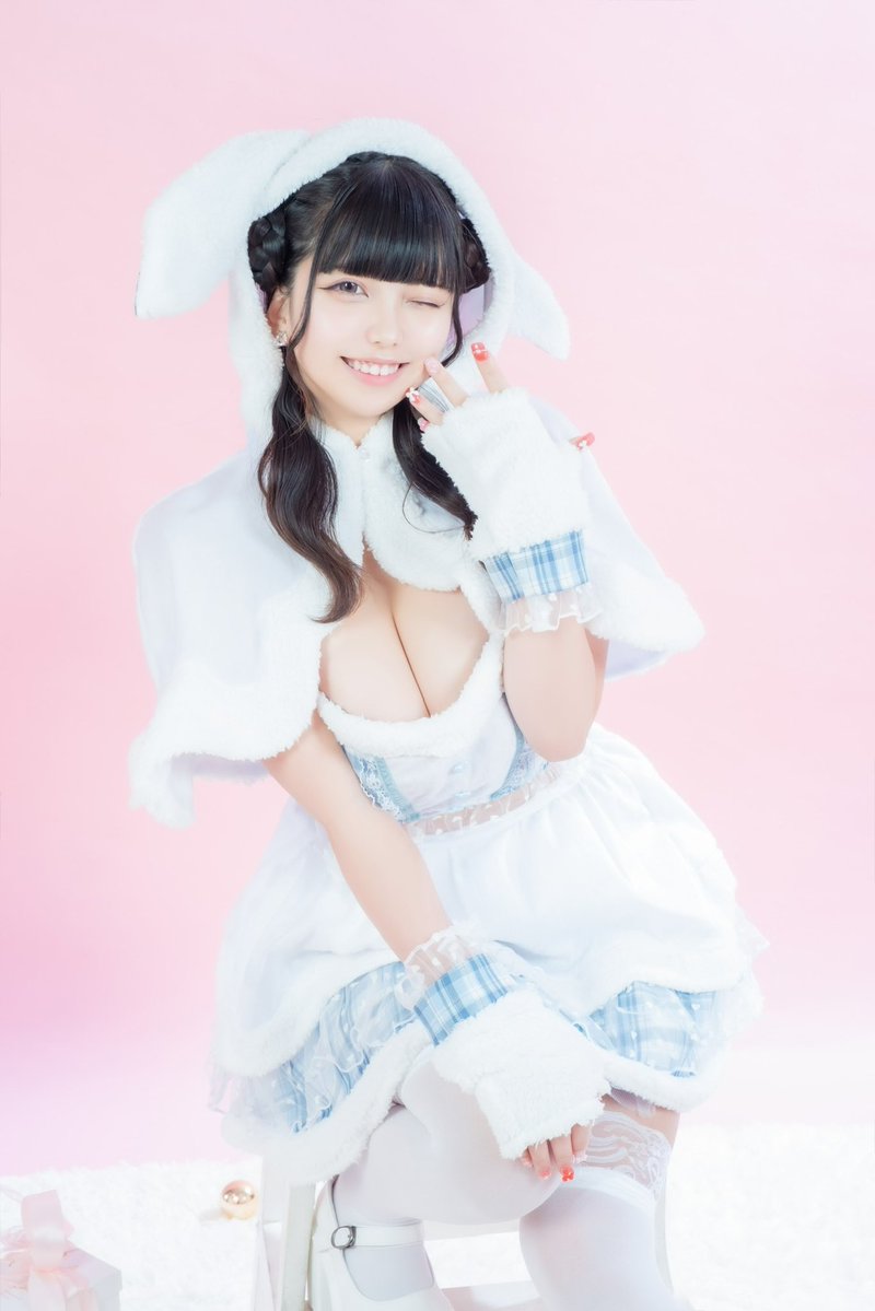 nyan_nekodesu's tweet photo. 入店して2年経ちましたー！

すっげー！！！！ https://t.co/GxUh984Kix