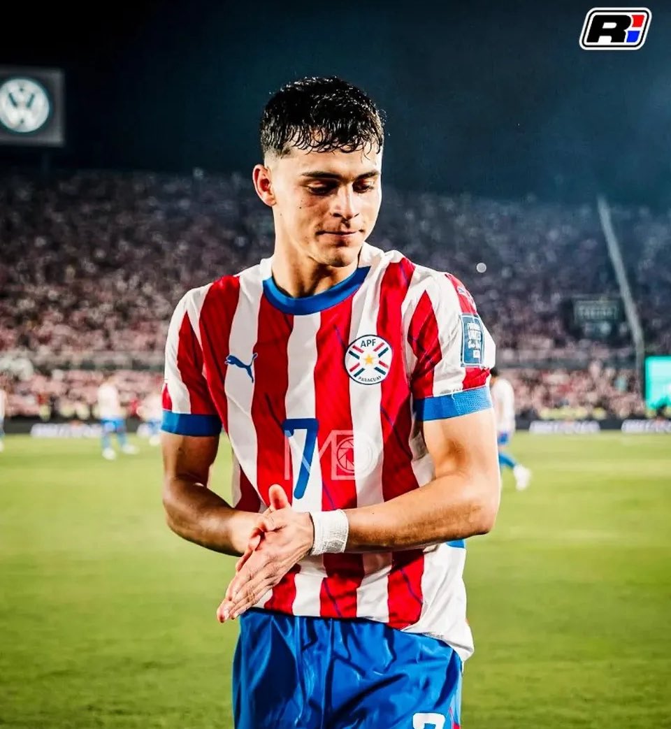 iiilea_'s tweet photo. 🇵🇾🕷️🕸️ Ramón Sosa | Peter Parker/Spidey
nuestro buen amiguito y vecino, con un corazón y voluntad de oro, tranquilo fuera de la cancha y explosivo cuando hay que jugar https://t.co/4dDpayauSI