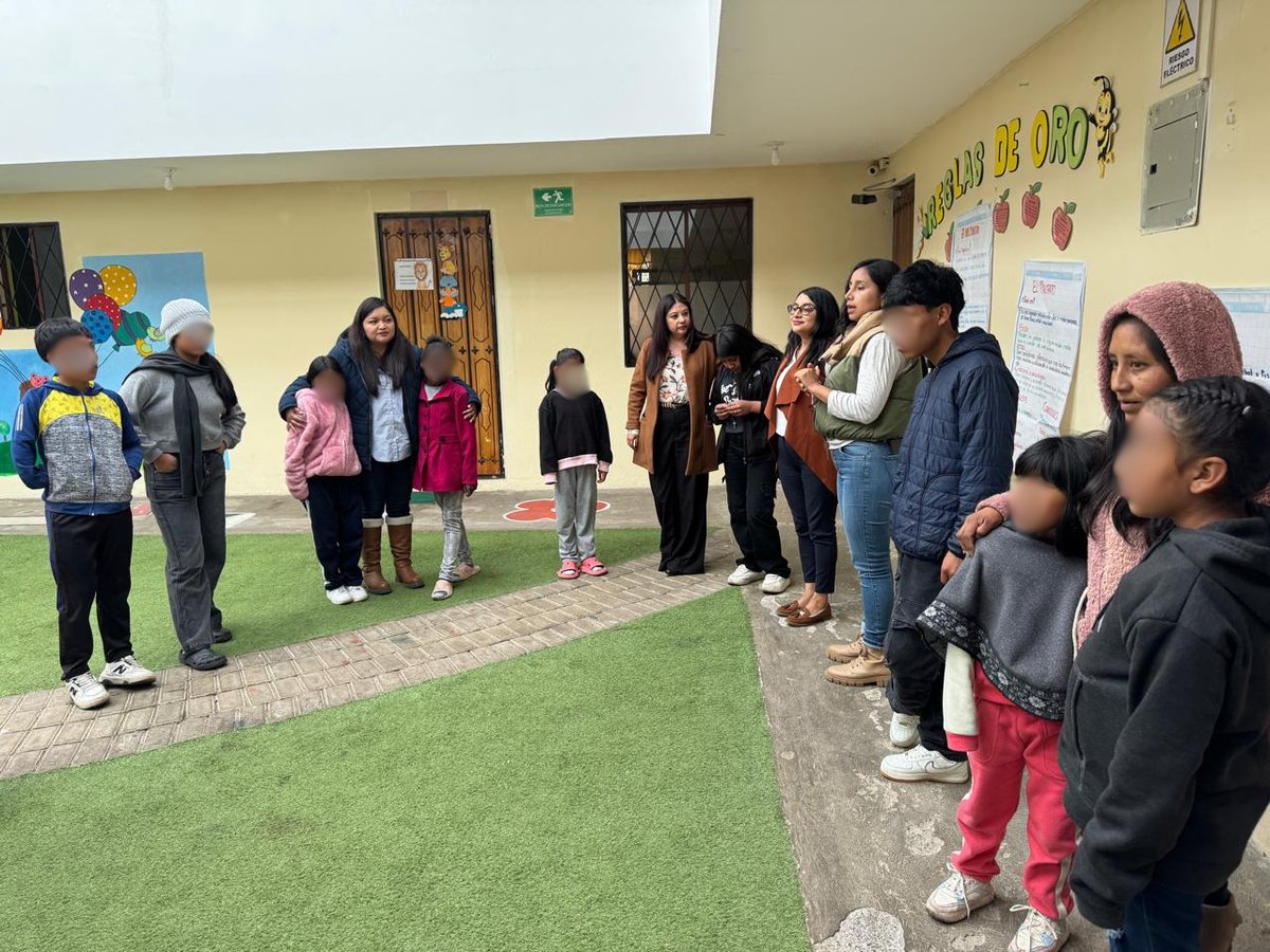 SantiagoPartner's tweet photo. After 7 years, a family is whole again! Today, with full hearts, we celebrate that the girls are living with their mother once again

https://t.co/xSGoZXDKG9

#SantiagoPartnership #EcuadorMission #OneDay #FamilyReunion #NewBeginnings #HopeAndHealing #Gratitude #SupportAndCare https://t.co/i44AmPZ9Mz