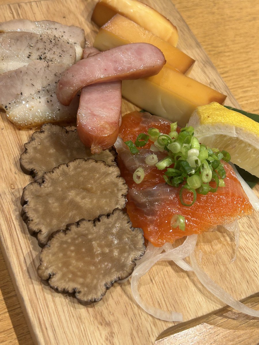 ruru2525on's tweet photo. 燻製うめぇーー https://t.co/K5NfYoDkSL