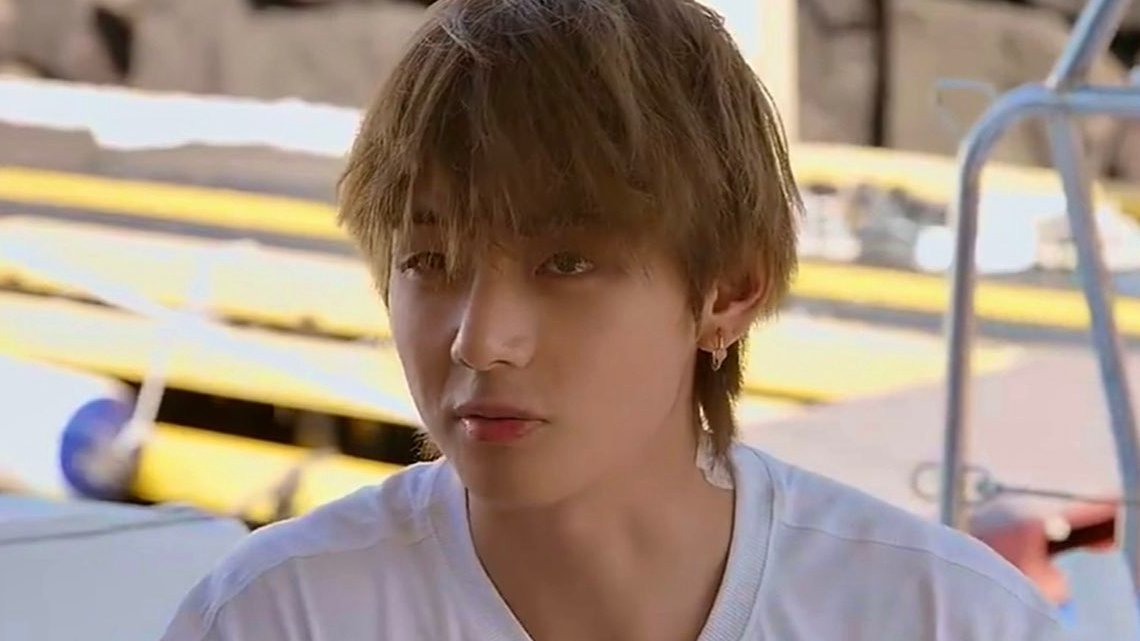 thvgaggedme's tweet photo. the prettiest. https://t.co/M30vW81btV