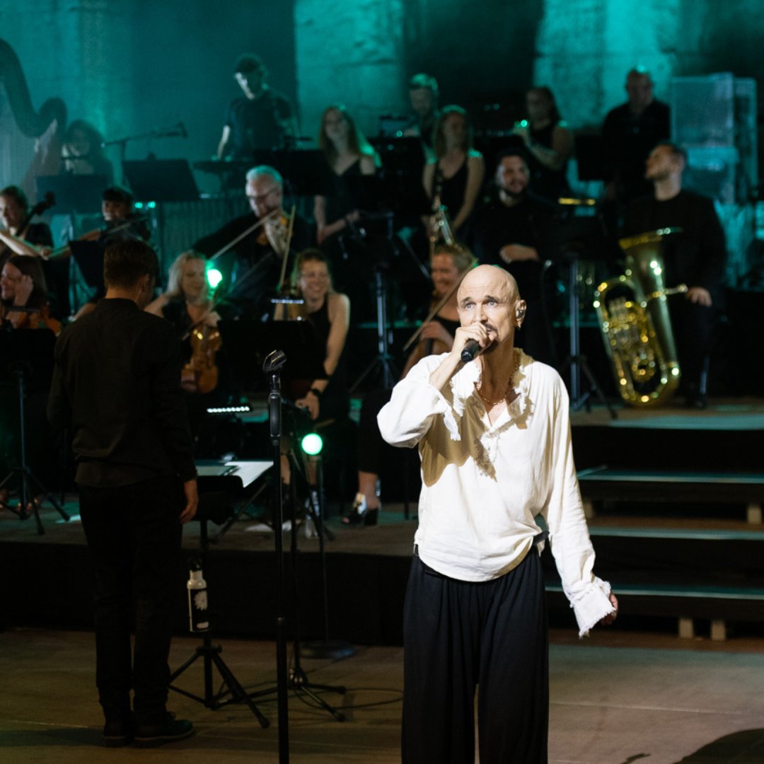 wearejames's tweet photo. 3 years today since we performed in the stunning Acropolis in Athens, with the Orca 22 Orchestra and Manchester Inspirational Voices for what became our Live At The Acropolis film and album. Listen now: https://t.co/ZyV0M03183 NBL x

#James #LiveAtTheAcropolis #Athens https://t.co/0nimN0N9mE