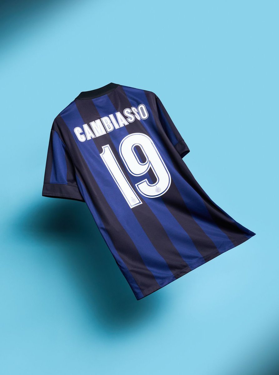 classicshirts's tweet photo. Inter 2013 Home by Nike | Cambiasso 🇦🇷 

Hitting the site on Monday at 14:00 (UK Time) in a size Medium. https://t.co/6SpAGxwaga