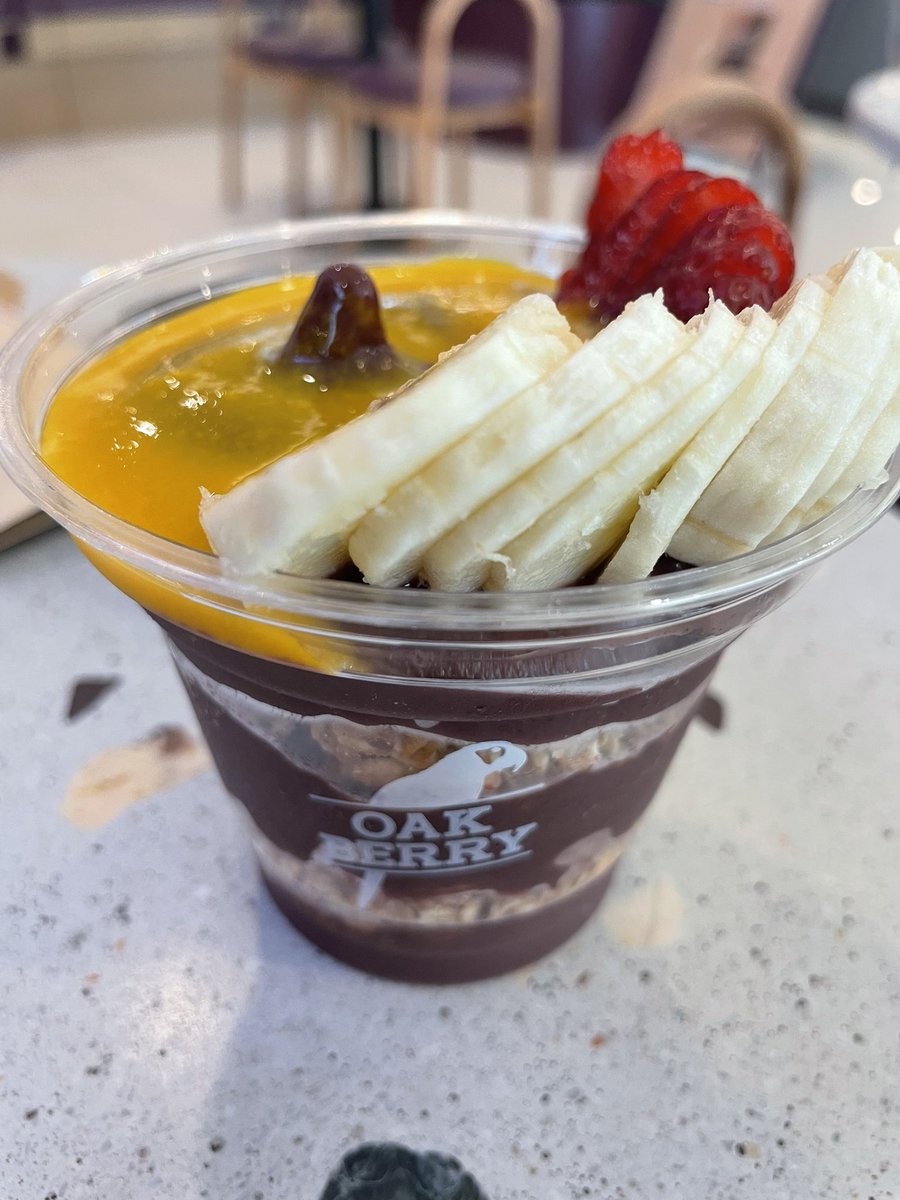shimonaii's tweet photo. i just choke on acai https://t.co/fjnAlCb5S2