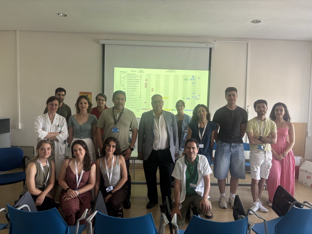 iNeuroClinico's tweet photo. Hoy celebramos una sesión muy especial del Grupo de Investigación en Enf. Neurológicas, dedicada a un tema diferente: paleogenómica. Ha sido un privilegio contar con una ponencia inspiradora y seguir compartiendo este espacio de reflexión y aprendizaje conjunto y multidisciplinar https://t.co/wI0CM23Zv8