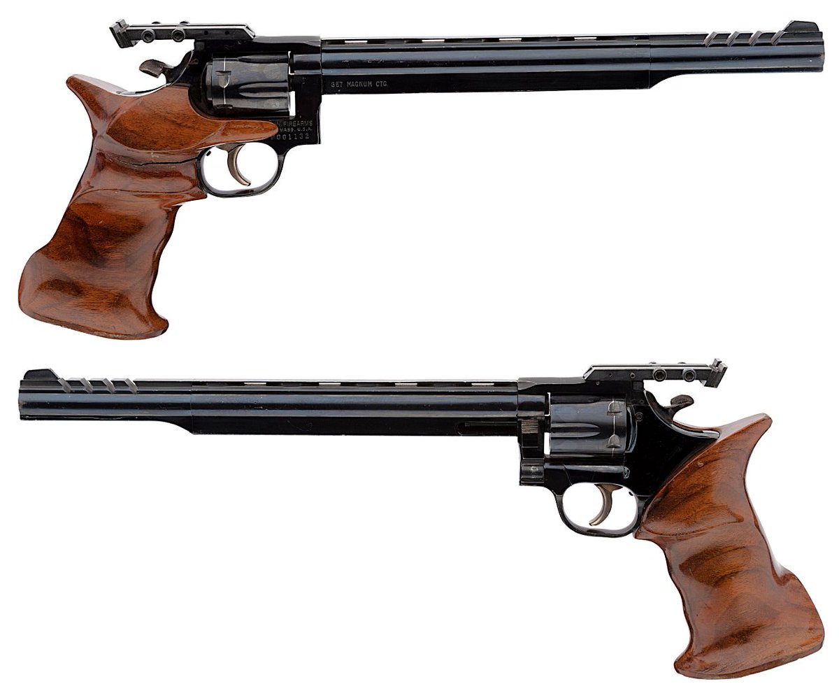 AutoMagArchive's tweet photo. Custom Dan Wesson .357 Magnum made for ''The Last Action Hero'' (1993). https://t.co/TqKaBPAkCP