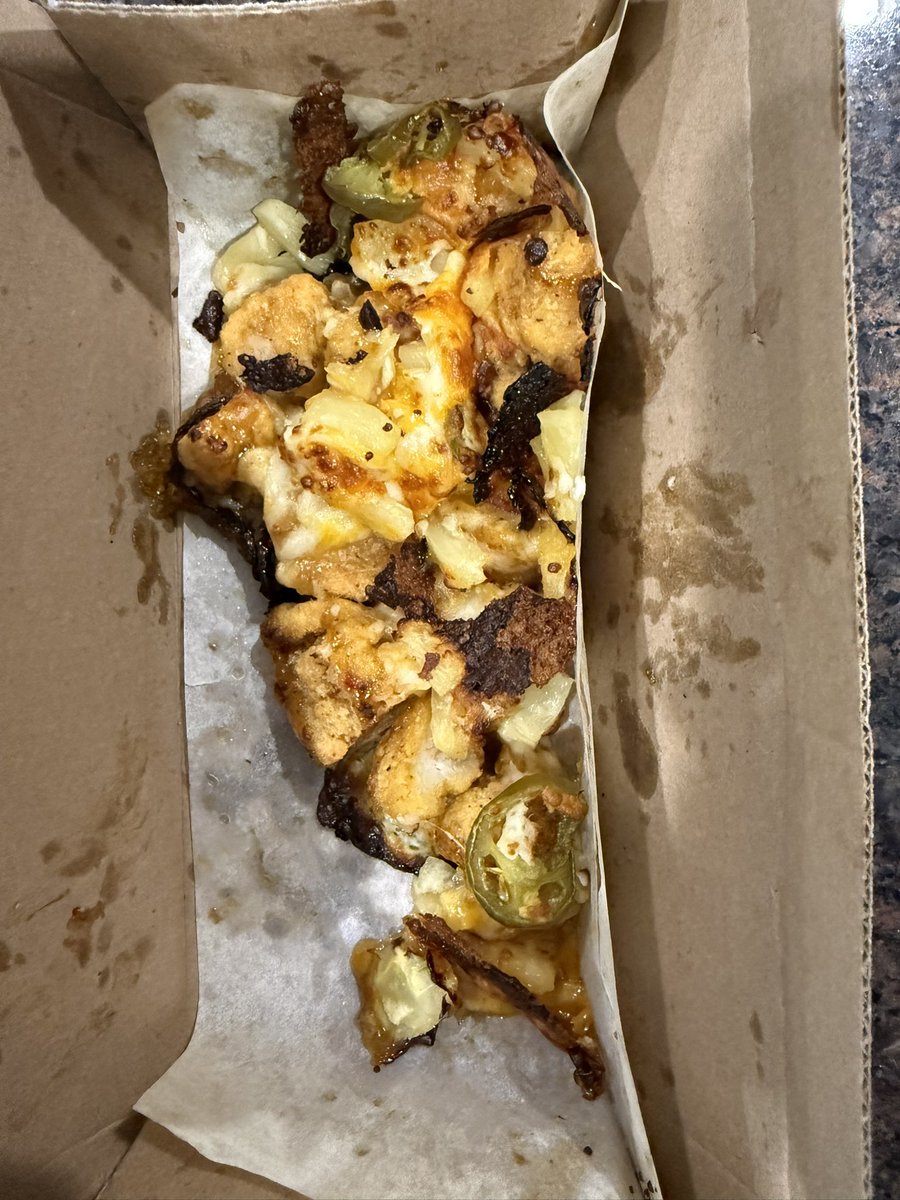 sohailali's tweet photo. @dominos is this something someone should pay over $50 for?

That’s supposed to be a Memphis BBQ chicken, loaded chicken - spicy jalapeño, and garlic Parmesan wings. 

Somehow I got extra cheese and pizza sauce and no bbq sauce on the pizza. Barely any sauce on the chicken. https://t.co/HPq5FxcP91