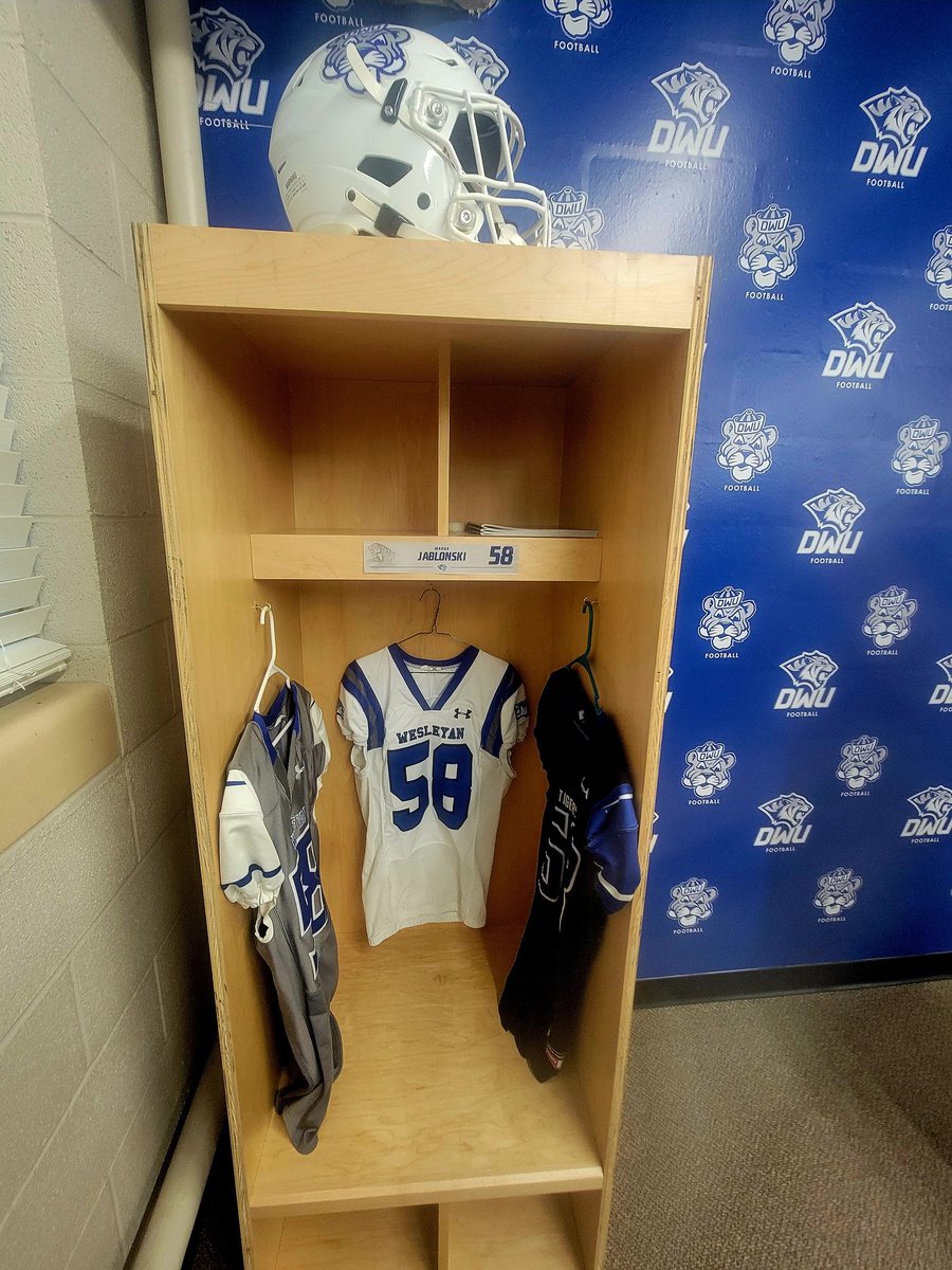 Makoajab's tweet photo. My visit at @dwtigerfootball was excellent! The academic staff was amazing. After a great meeting with @CoachKretch, I was honored and blessed to receive an official offer! I appreciate the staff for believing in me! Thank you to my family, coaches, and teammates for always supporting me.

@coach_matt_nalu @salciampi @Coach_Nunez @Ryan_Bayer51 @LIBLITZ
