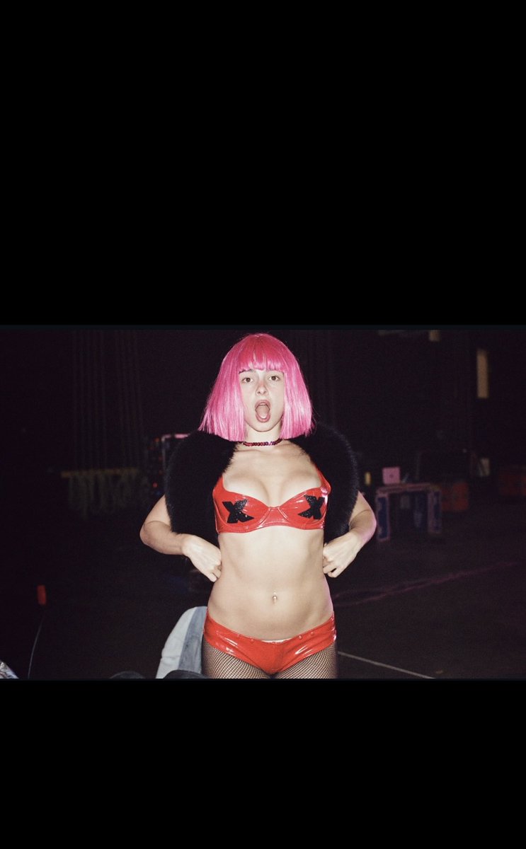 rollingstoneit tweet picture