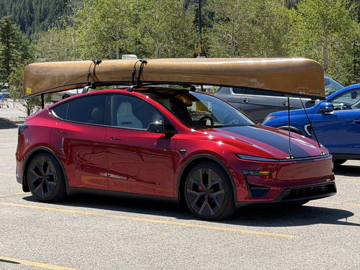 jjherbert10's tweet photo. @elonmusk 

Tesla trout hunting https://t.co/lU27WoZUFI
