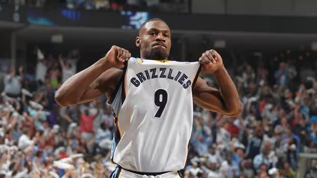 Grizzlies_szn's tweet photo. Tony Allen on the Grizzlies acquisition of Isaiah Stewart:

“He’s going to bring some more heartbeat to the town… he’s gonna have an identity that’s contagious.”

(via @grindcitymedia) https://t.co/qCDsDhThfM