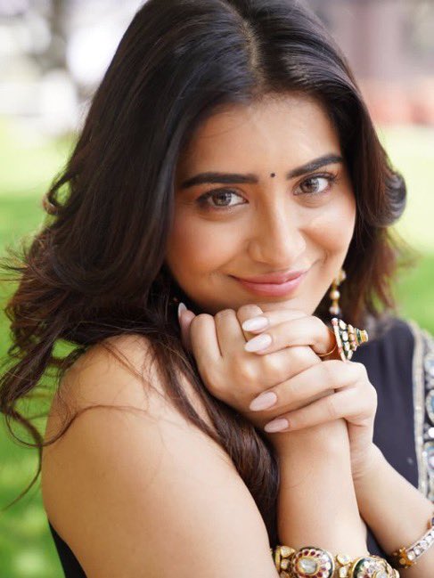 muthalbo's tweet photo. Rashi Singh
#Rashi #RashiSingh https://t.co/uxzBeoMvfy