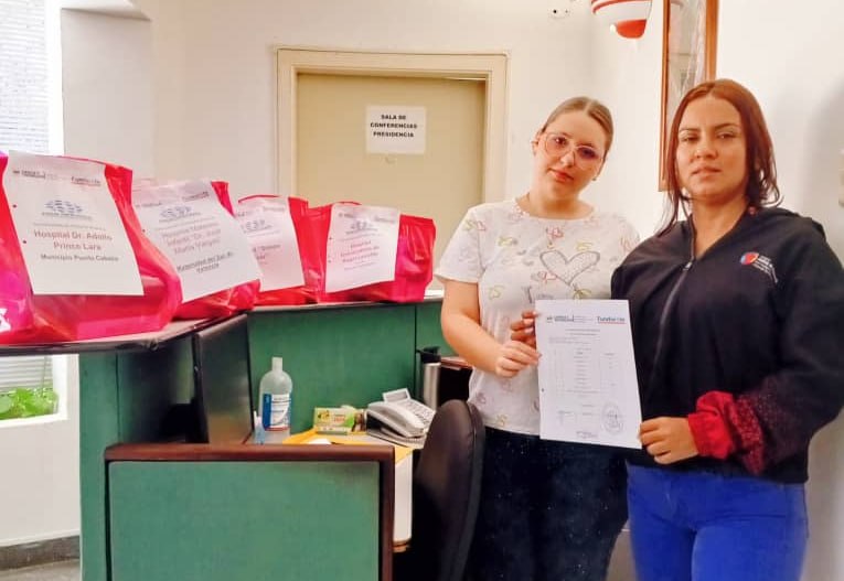 Mincyt_VE's tweet photo. En aras de fortalecer el Sistema Público Nacional de Salud e impulsar el Plan Nacional de Pesquisa Neonatal, el Gobierno Bolivariano, a través del @PoloCyT_ve  y el @IDEA_fundacion, entregó reactivos e insumos médicos a Fundacite Carabobo. Lee más https://t.co/dPGbPWTDwh https://t.co/EDqaMDSgHt