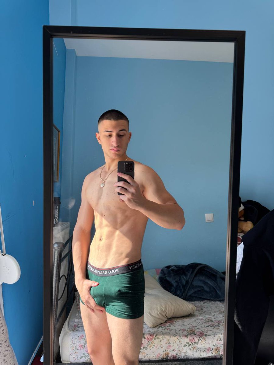 imblakess's tweet photo. Would you let me show off a lil more😏? https://t.co/5UgGRfxGSa