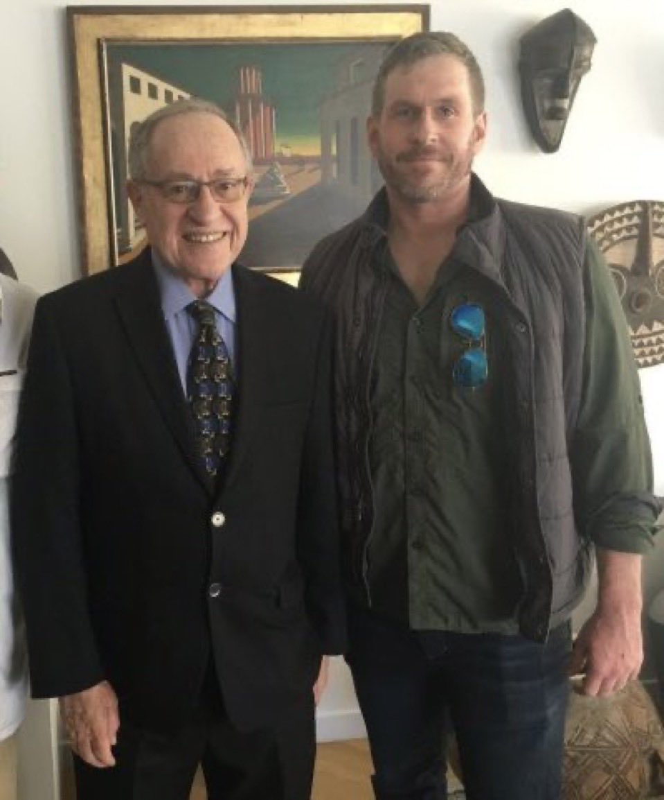 RobbieMartinFan's tweet photo. @Cernovich @wischj Cernobich doesn’t like if you bro g up the fact that he defends Epstein associates and pushed experimental DARPA jabs

And he fucks trannies, maybe he had motive to kill Charlie 🤔 https://t.co/MfkvTrlElF