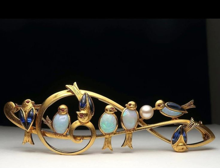 HerodotusWave's tweet photo. The 1950s "Birds Song Treble Clef" brooch. https://t.co/8xWMTJZX0e