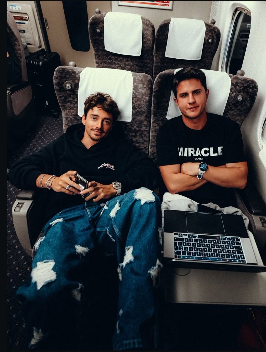 leclercsletters's tweet photo. joris announced he is leaving team CL 🫠🫠

"Charles, this chapter is closing but you still need to finish the book with Team CL. I know you're going to be world champion one day, I have no doubt about it. Full pushhhhhh

I will always be your very first supporter. Forza Ferrari! Daghe"