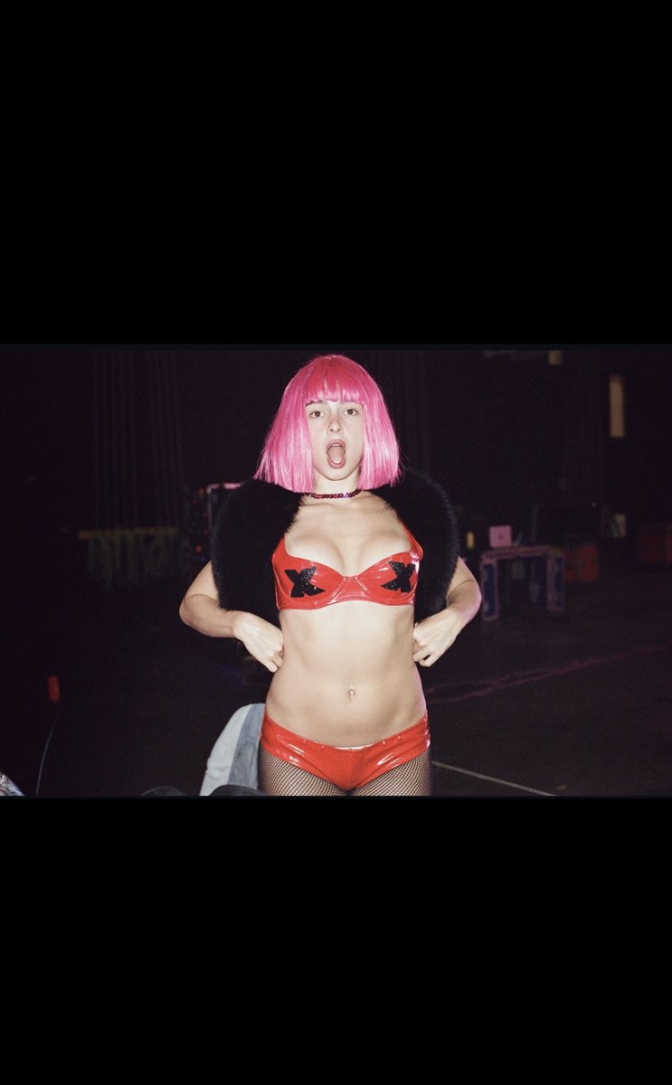 rollingstoneit tweet picture