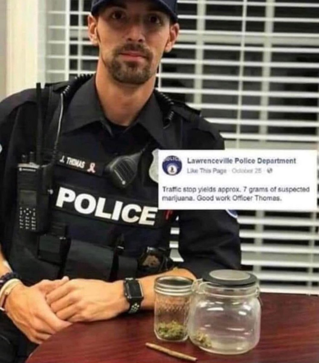 WeedPorns's tweet photo. “7 grams of suspected marijuana” https://t.co/F6oh1jDYcE
