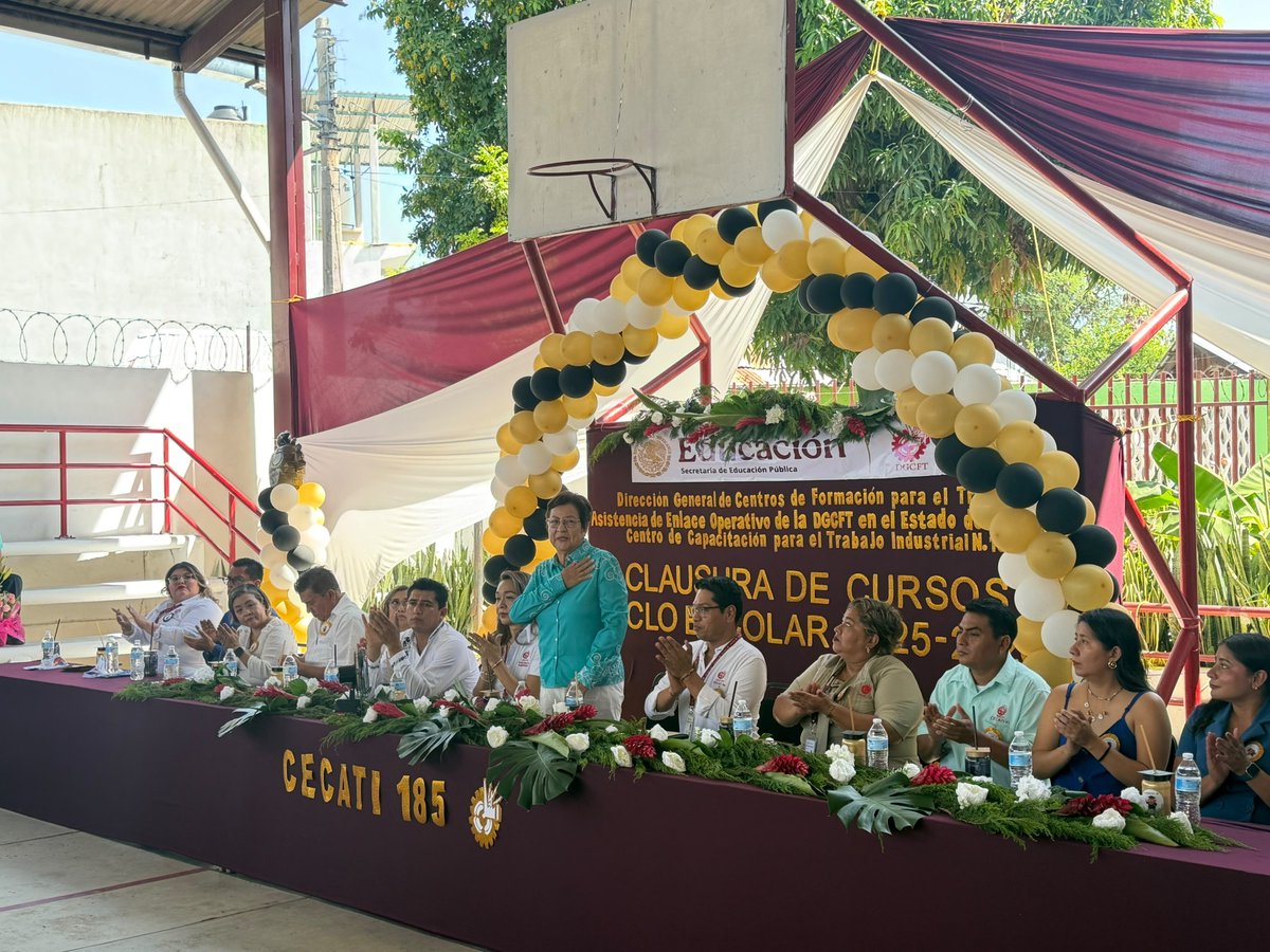 Stymphaliaj6oa's tweet photo. La subsecretaria Lucila Rangel Santos, asistió a la Ceremonia de Clausura del Ciclo Escolar 2025-2026 del Centro de Capacitación para el Trabajo (CECATI) No. 185

Leer nota: https://t.co/tFIe04FPKm https://t.co/itfP51pez3