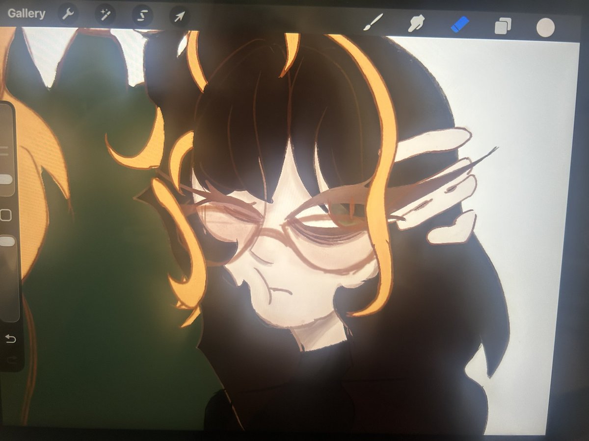 Lavvyender's tweet photo. how doni mc fucking draw fingers and two different hair colors intertwining i want to kms this is so hard https://t.co/6YTpue2LqQ