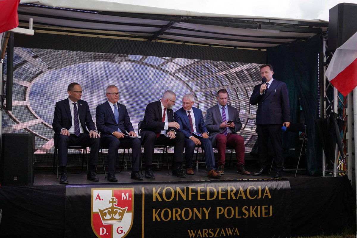 DianaR_Korona's tweet photo. Kłamcy jedwabieńscy:
1. Jan Tomasz Gross
2. Aleksander Kwaśniewski
3. Lech Kaczyński
4. Bronisław Komorowski
5. Rabin Michael Schudrich 
WINNI ❗️bezpodstawnym oskarżeniom Polaków o zbrodnie w Jedwabnem❗️
Żądamy wznowienia ekshumacji❗️
W ziemi jest prawda❗️
Jedwabne, 10 lipca 2026 https://t.co/GhDAmeh8Iq
