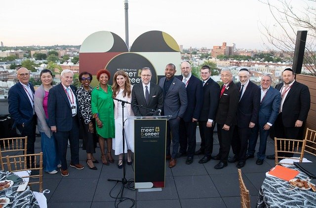 JoshMehlman's tweet photo. Attended an exceptional @AgudahNews Legislative leadership event Wednesday, coordinated by Rabbi Yeruchim Silber @ysilber honoring Council Speaker @JulieMenin @SpeakerMenin and City Comptroller @MarkLevineNYC @NYCComptroller https://t.co/Qz97OqUhow