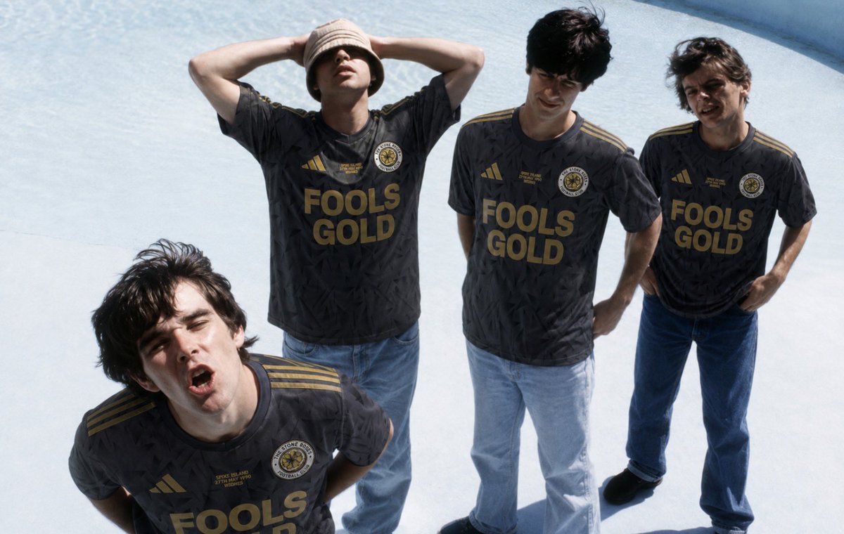 gibbo1012's tweet photo. Later than anticipated due to WiFi drop out hereβs the adidas custom Stone Roses Spike Island football shirt. All sizes available Β£55 inc tracked postage message me or comment if interested π€©π€©ππ»ππ»β½οΈβ½οΈ #stoneroses #manchester #madchester #indie https://t.co/HRYEoPgTCs