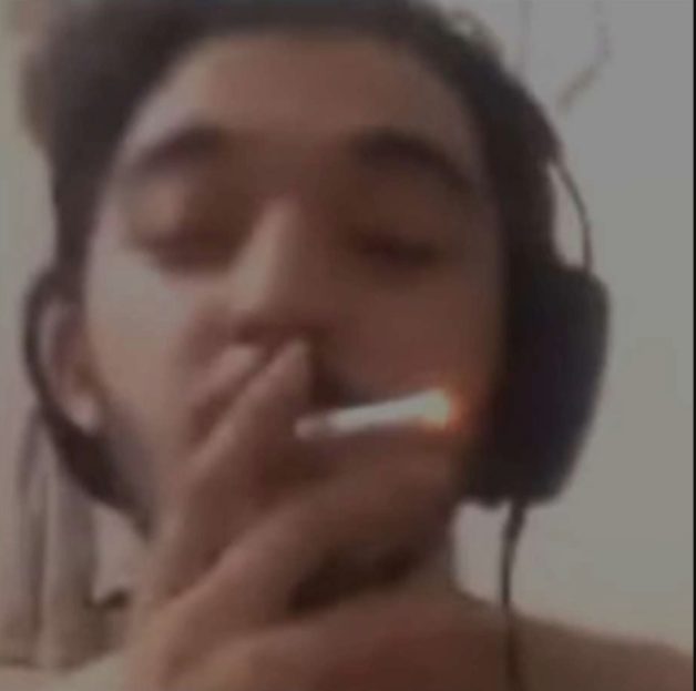 feelsead91204's tweet photo. SUNUCU AÇILACAĞI ZAMAN SUNUCU SOSYAL/FUN 
AĞIRLIKLI OLCAKTI İLLEGAL DAHA AZ OLCAKTI AMK  ŞU ANDA İLLEGALDEN BAŞKA BİRŞEY GÖRMÜYOZ AMK https://t.co/6AOfXcofml