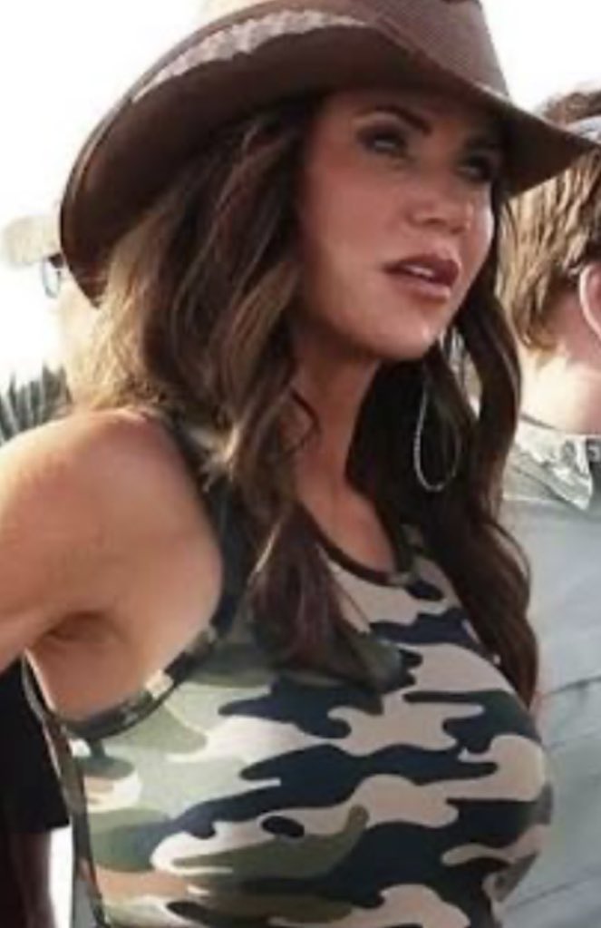 commons96055467's tweet photo. The most well known MAGA couple who represented MAGA lifestyle to a tee, is divorcing. Not because they won’t practice their MAGA style indiscretions, but because they got caught. Going forward, everytime you see a MAGA, remember these sweethearts. https://t.co/Q4vteGXthu